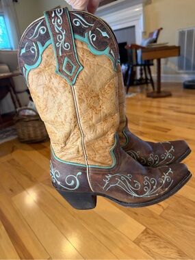 Sterling River Women’s 7.5 Cowgirl Boots Brown Turquoise Embroidered Snip Toe